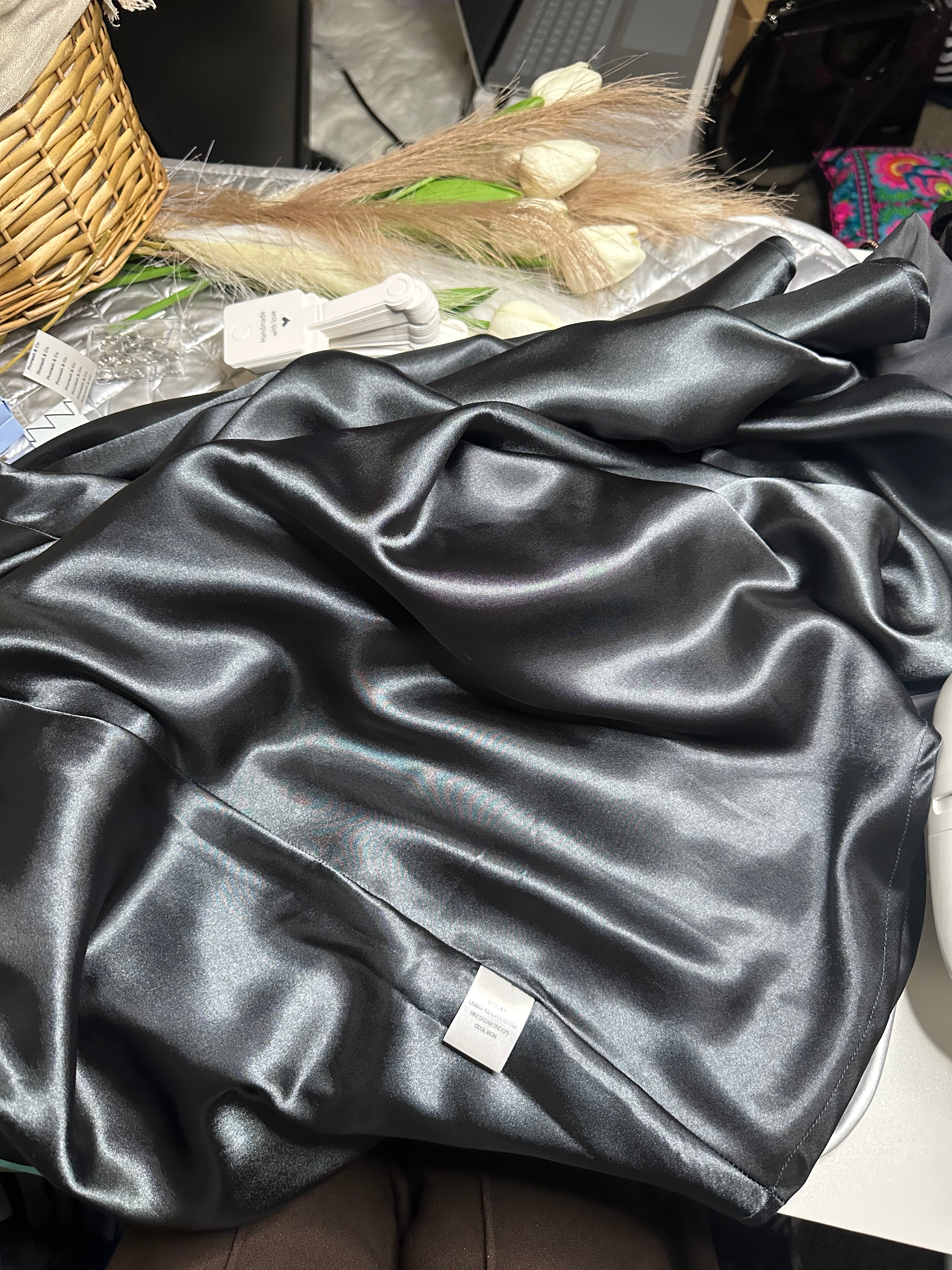 Grey Mulberry Silk Scrunchie